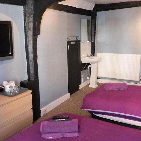 Oyo The Bell Hotel Hoddesdon Eksteriør billede